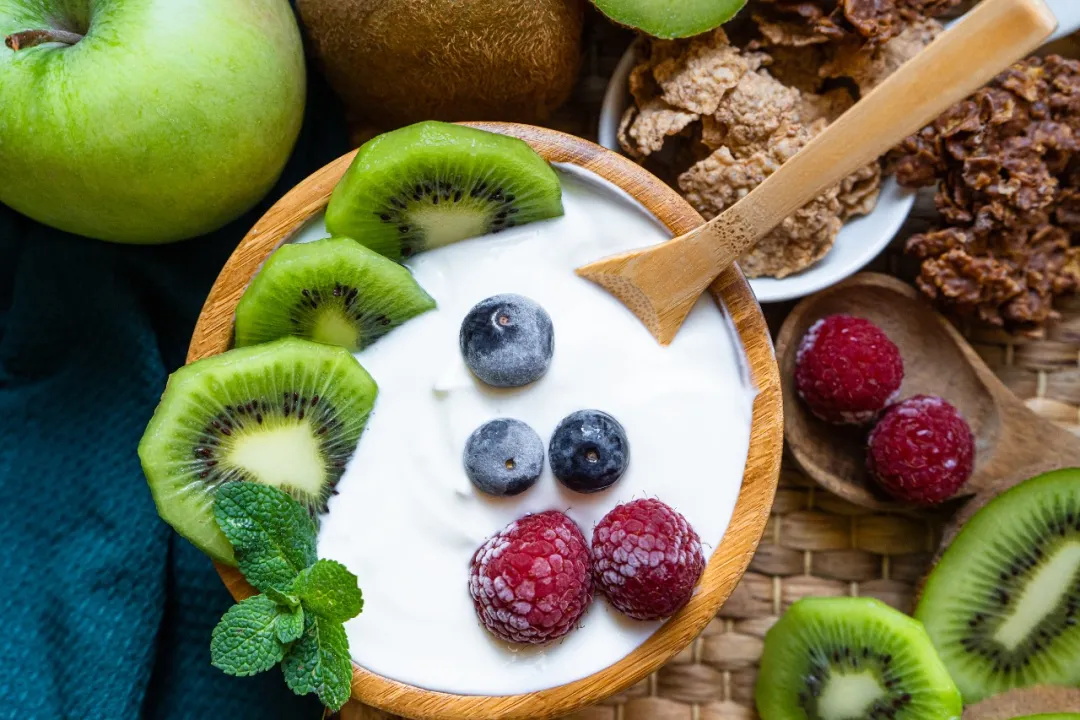 含乳铁蛋白乳品增长超300%，酸奶迎来功能、口味、场景升级|CBNDa