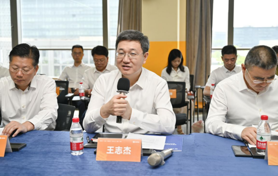 重庆涪陵区党政代表团来访鑫蜂维