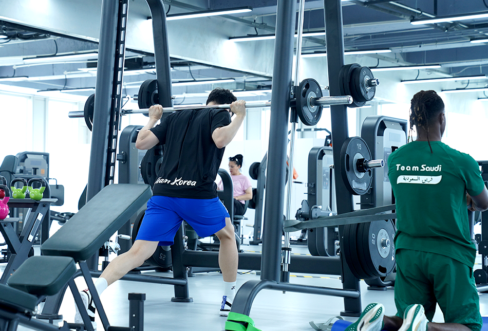 舒华体育|专业运动员都在用，舒华健身器材让你训练更高效！